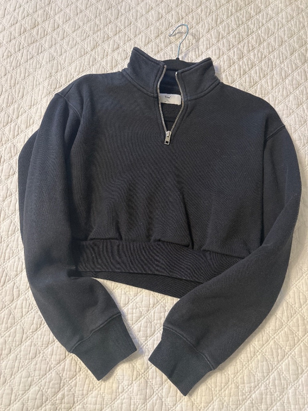 ✨ 3 for $30 ✨ TNA Sweater